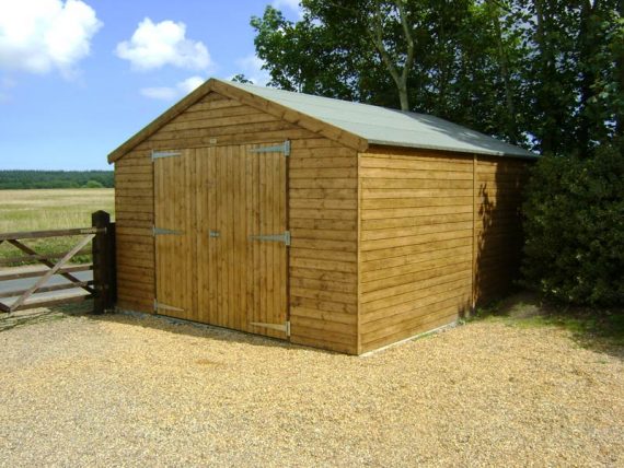 kak_zashchitit_drevesinu_ot-gnieniya_pleseni_i_nasekomykh_samostoyatelno5584